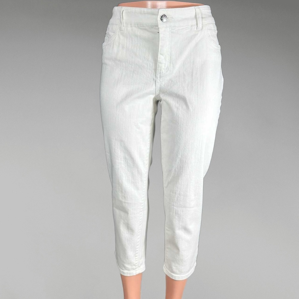 Chicos So Slimming White Denim Capri Pants Womens Size 1.5 Cropped Jeans Stretch